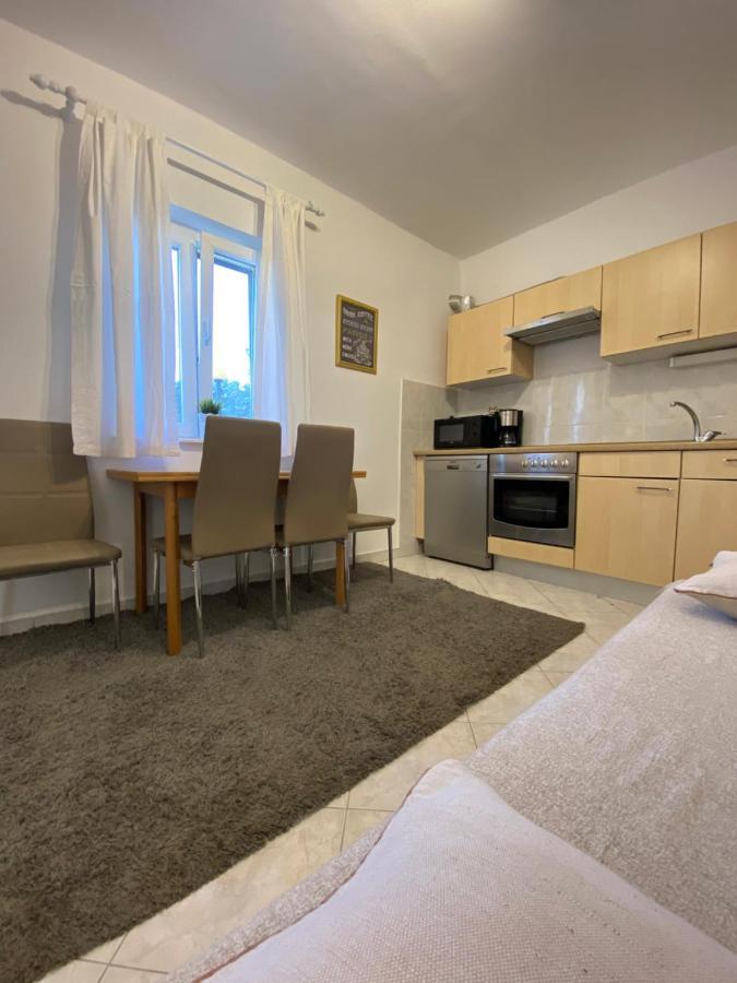 Apartmani Lu Biograd Na Moru Exterior photo