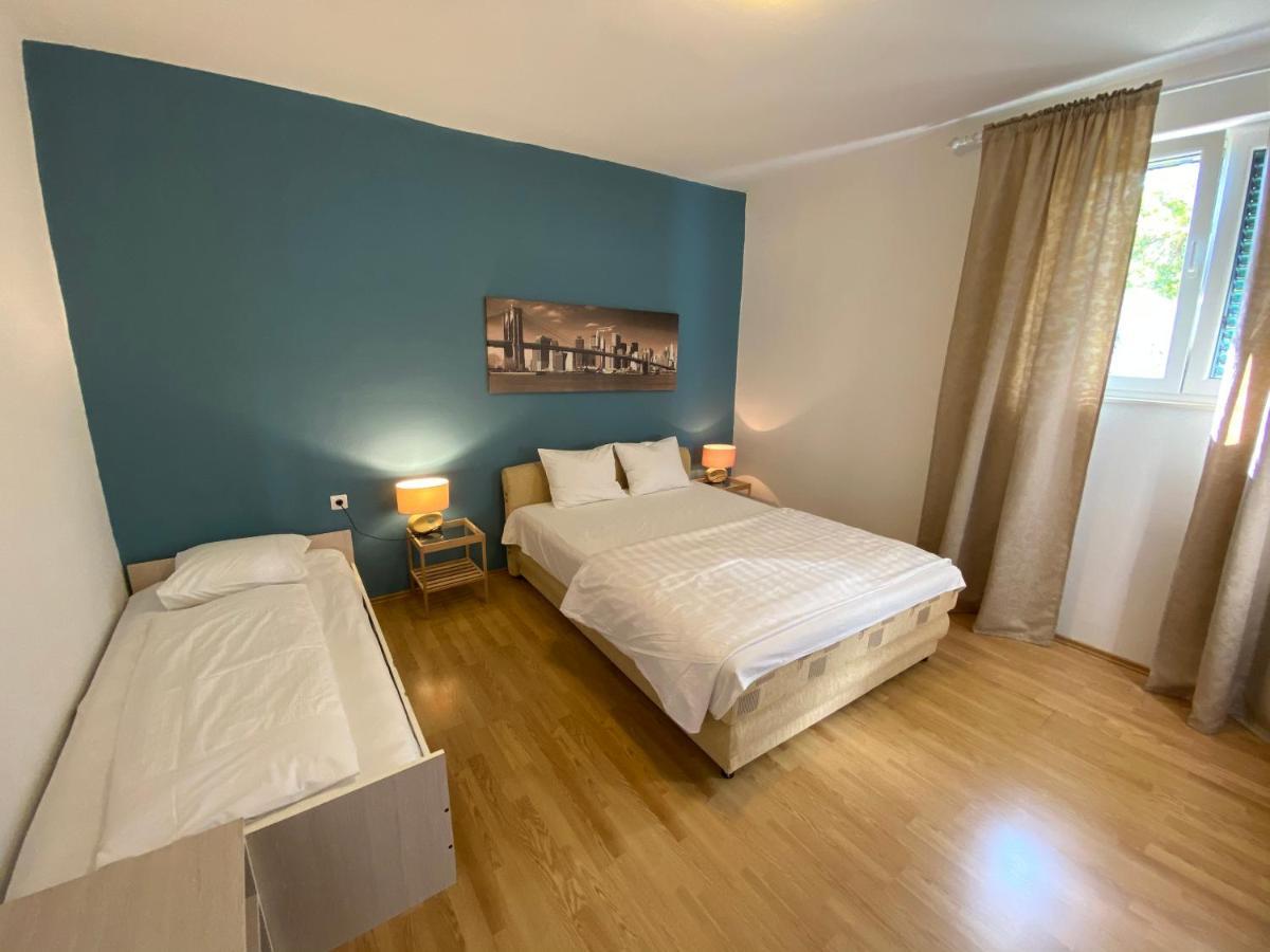 Apartmani Lu Biograd Na Moru Exterior photo